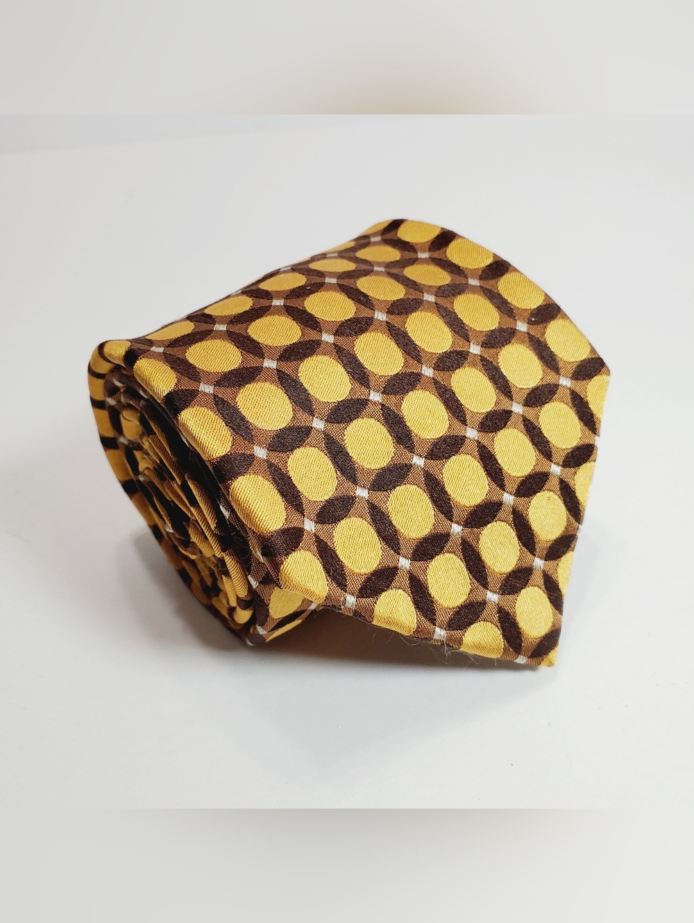 BCBG Attitude Gold Geometric Pattern Men's Silk Neck Tie Jacquard Fabric